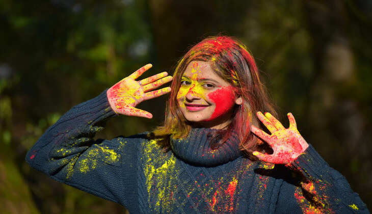 holi